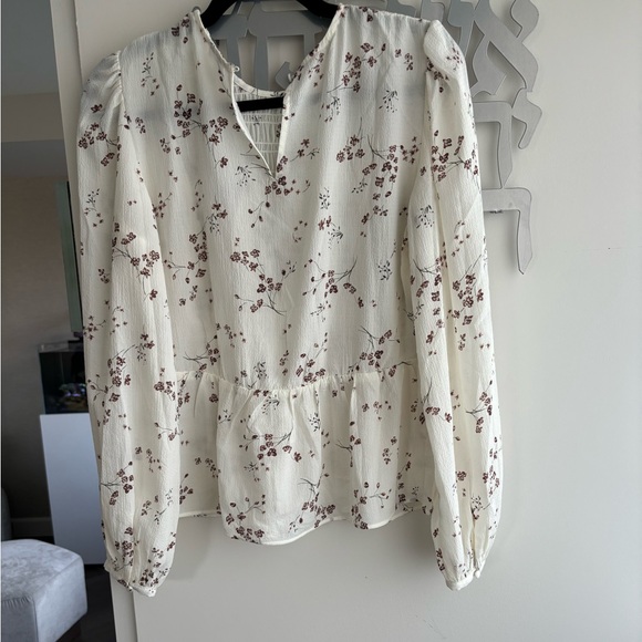 Reitmans chiffon floral top - Picture 2 of 4